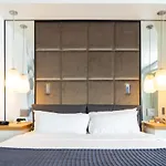 The Windsor Suites